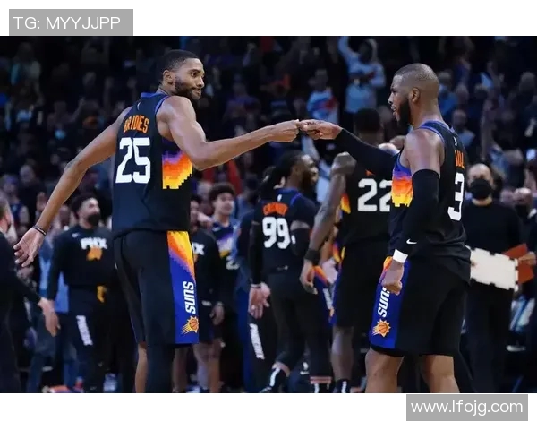 勇士客场击败太阳,保持不败战绩